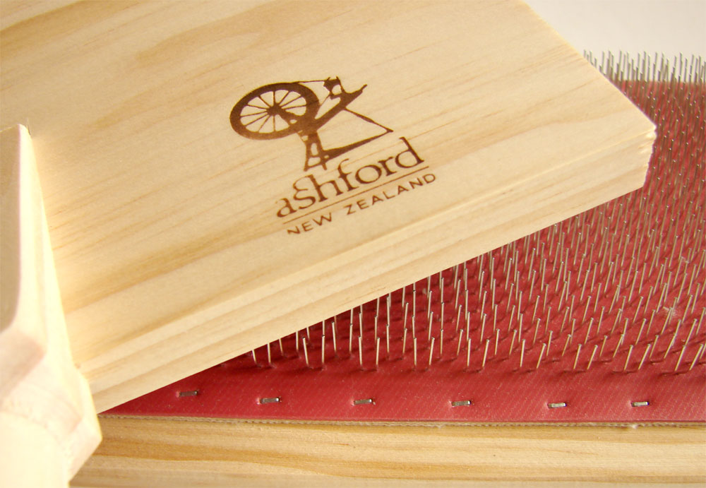Hand carders